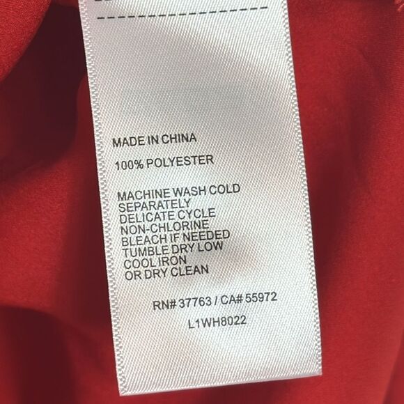 Laundry Shelli Segal medium red v-neck blouse new condition nwot 24C - Picture 6 of 7